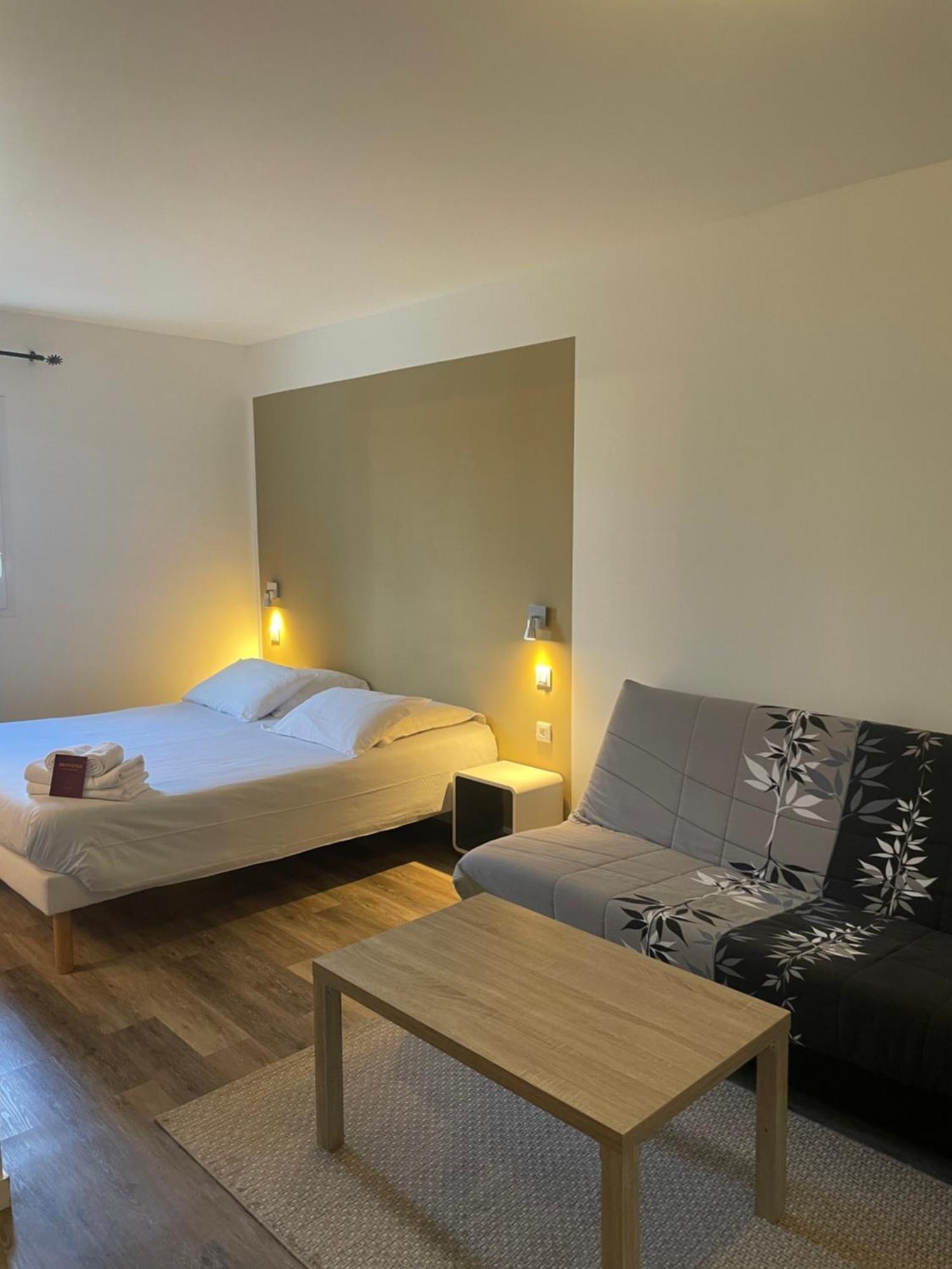 Hotel Nemo Aeroport De Pau - Kb Hotel Group Sauvagnon Eksteriør bilde