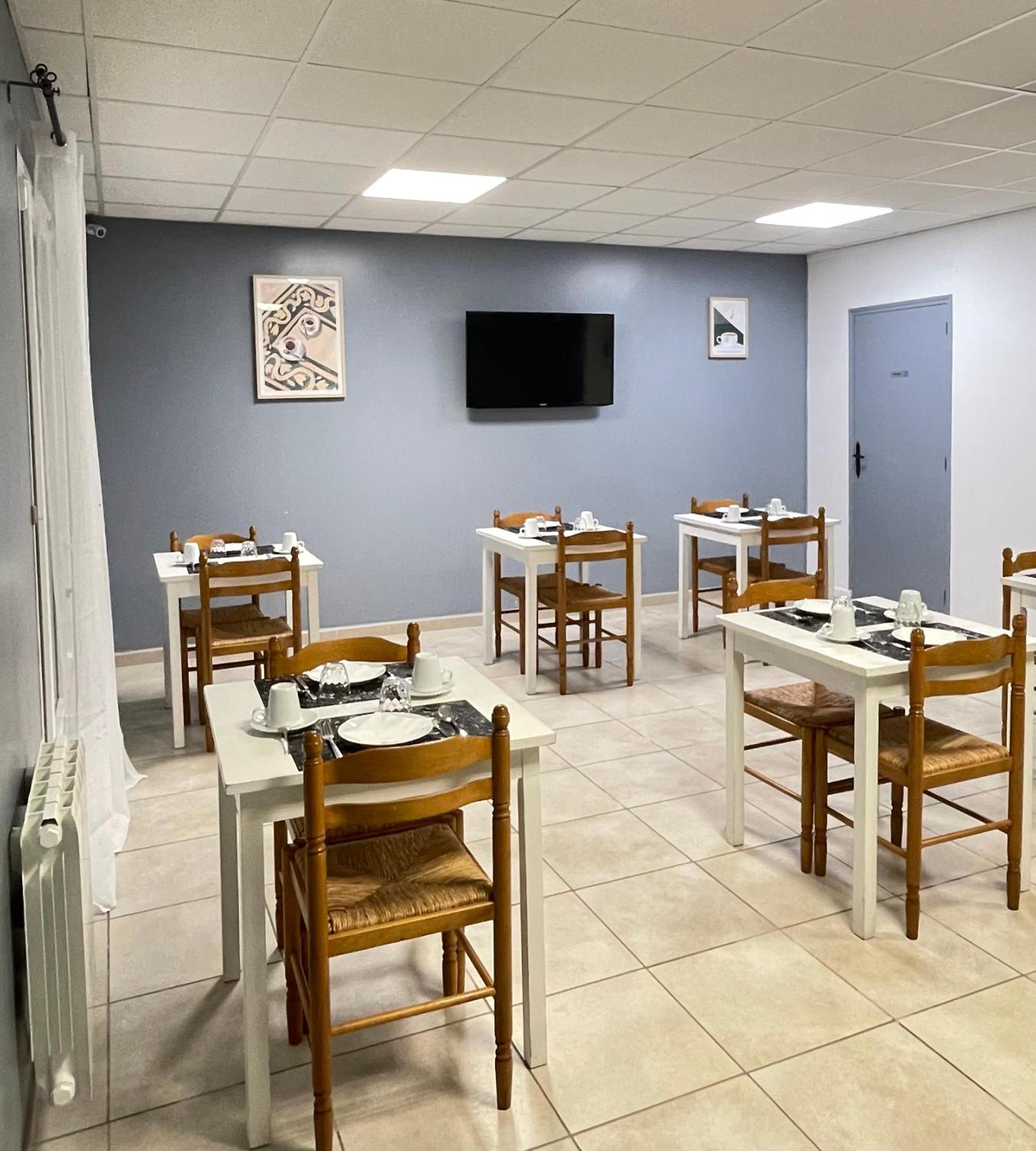 Hotel Nemo Aeroport De Pau - Kb Hotel Group Sauvagnon Eksteriør bilde